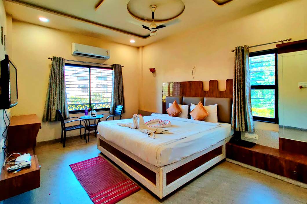 Royal kharandla Resort Bedroom